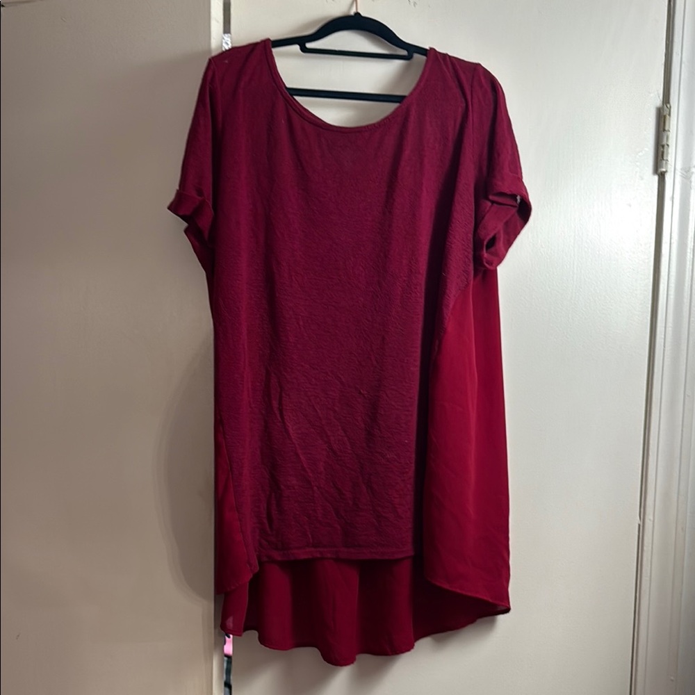 14th & Union V-Neck Short Sleeve Tunic - Wine Red